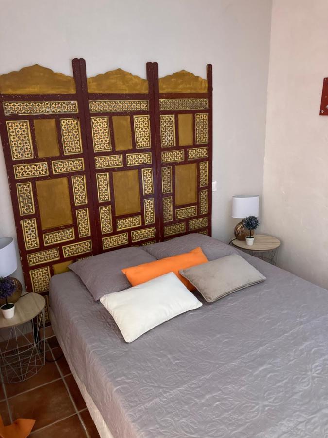 Le Mas Du Ruisseau Bellegarde  Ngoại thất bức ảnh