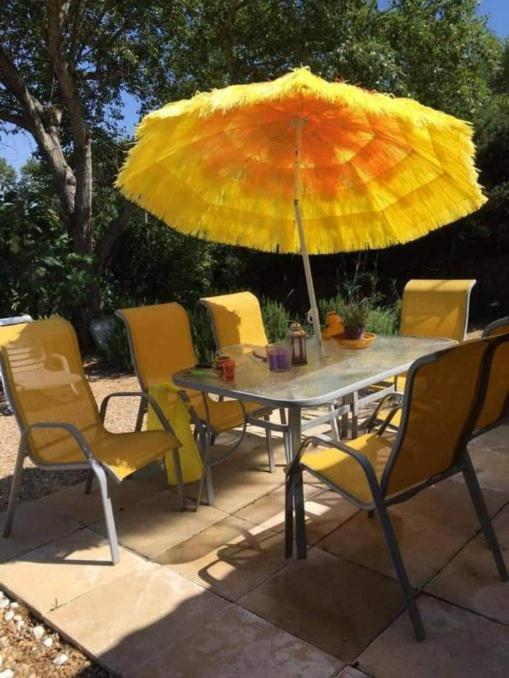 Le Mas Du Ruisseau Bellegarde  Ngoại thất bức ảnh