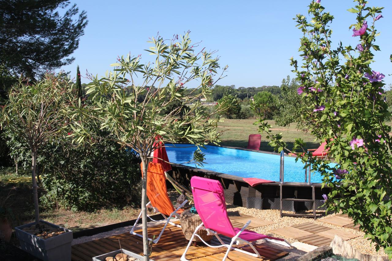 Le Mas Du Ruisseau Bellegarde  Ngoại thất bức ảnh